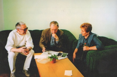 P. Venclovas ir J. Marcinkevičius su žmona